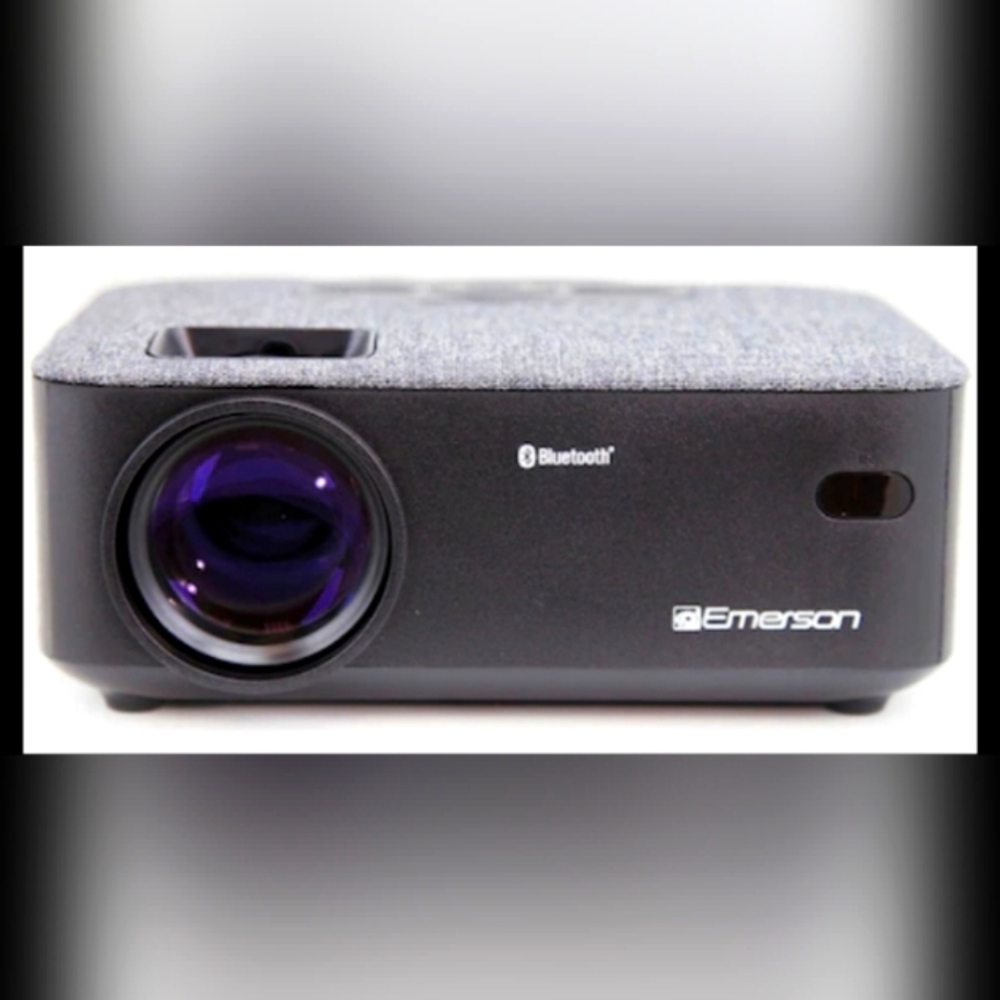 EMERSON PROJECTOR PORTABLE UP TO 60 inch picture